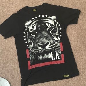 🦁LION! KINGS GRAPHIC TEE🦁